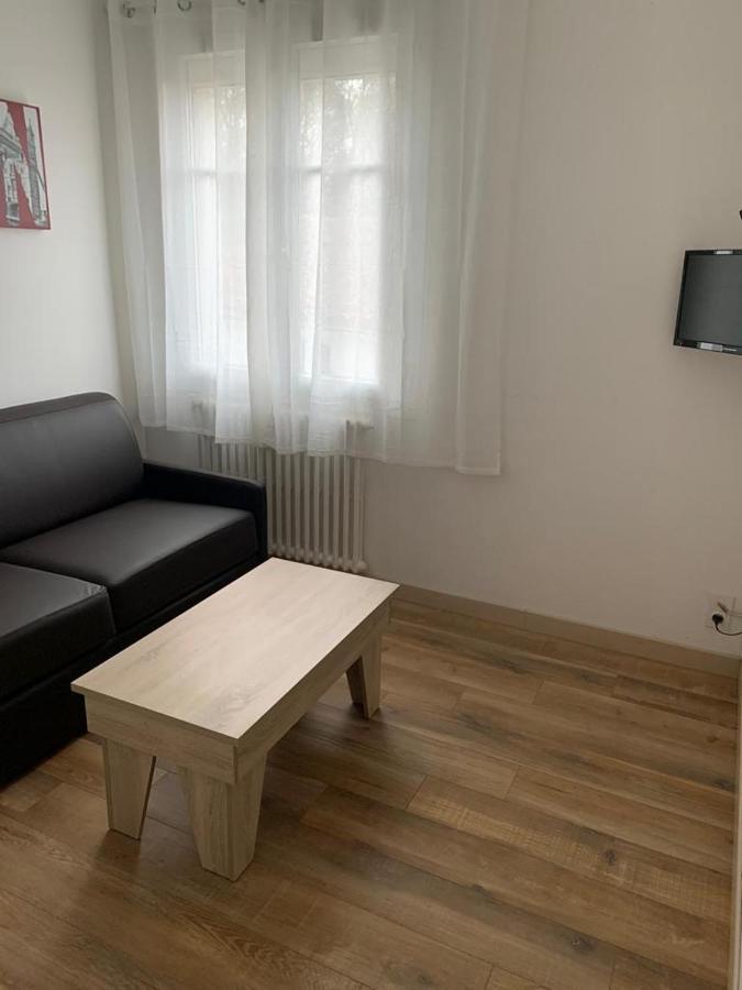 Hotel Le Smile Saint-Vincent-Sterlanges Kültér fotó