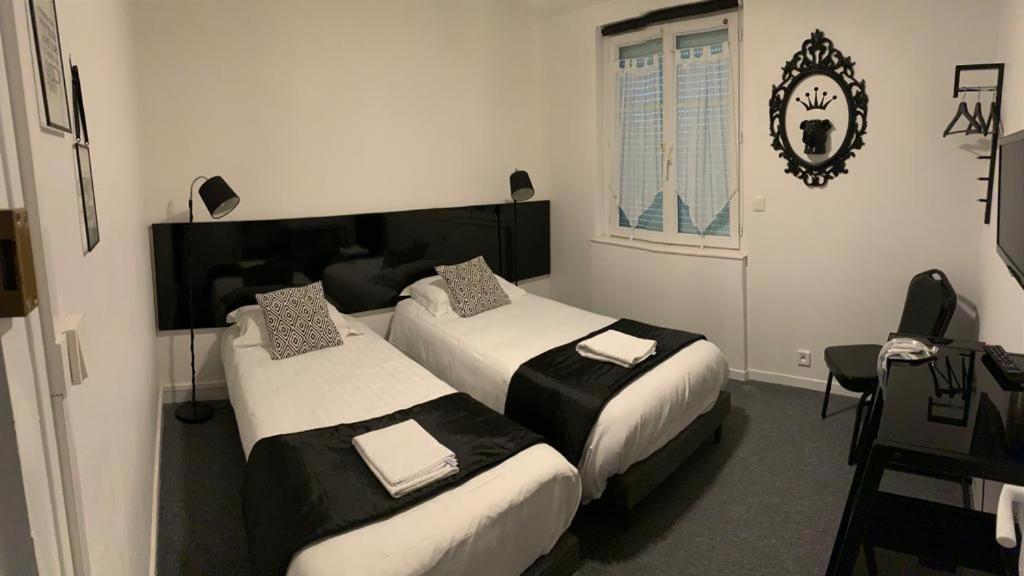 Hotel Le Smile Saint-Vincent-Sterlanges Kültér fotó